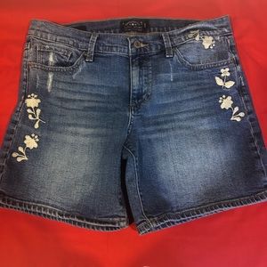 Lucky Brand Roll up shorts